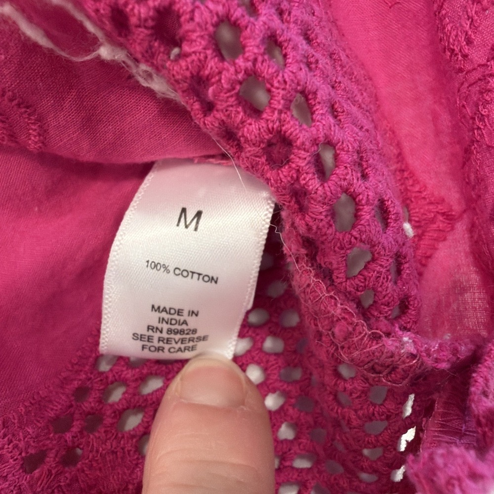 LOGO by Lori Goldstein Blouse Women Medium Pink Excellent Eyelet V-Neck Lavish - Picture 5 of 6
